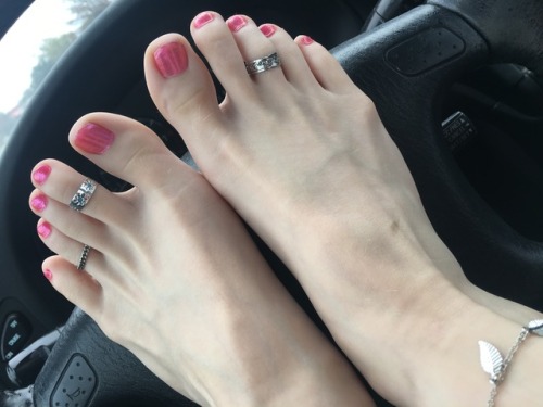 babyfeet5: i need to paint my toenails pink again sometime soon :)