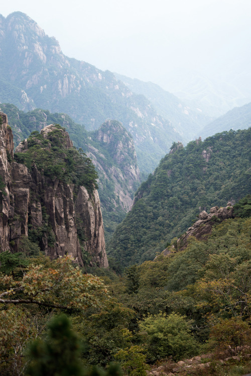 huangshan, chinain our final shanghai days we embarked on a super spontaneous weekend trip to huangs