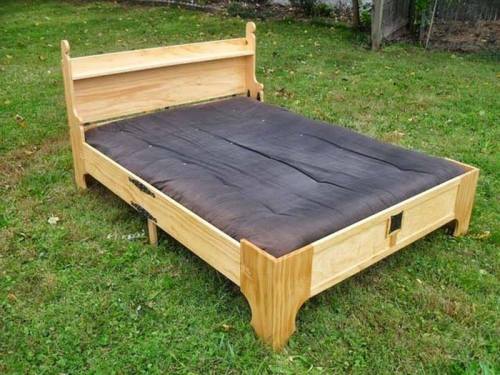 tinyhousedarling:Bed in a Box