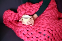 trans-continentalhustle:  Giant arm knit