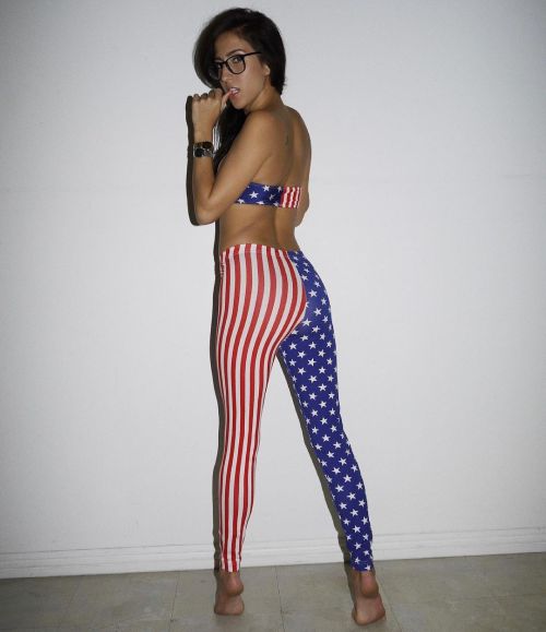 America’s ass wants you to know that iloveapriloneil.com is 40% off right now! https://www.instagram.com/p/CQ6svNXhWbA/?utm_medium=tumblr