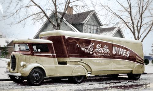 anyskin:1939 Just in time for the holidays! La Salle Wines and Champagne