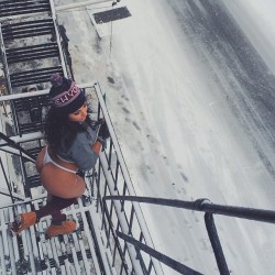 vanstyles:  Snow play w/ @monicaalvarez03