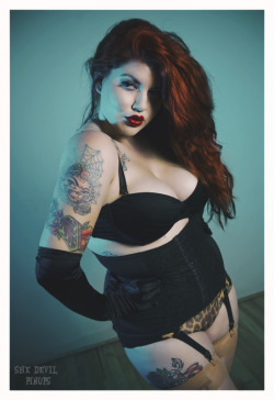 redheads-do-it-better-xo:  shedevilpinups: