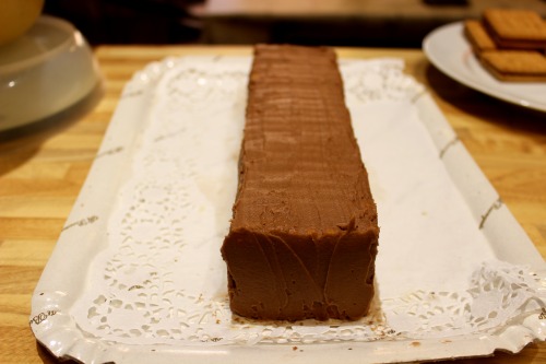 the-fairy-cream: Easy and delicious dessert made with nutella and mascarpone cheese.
