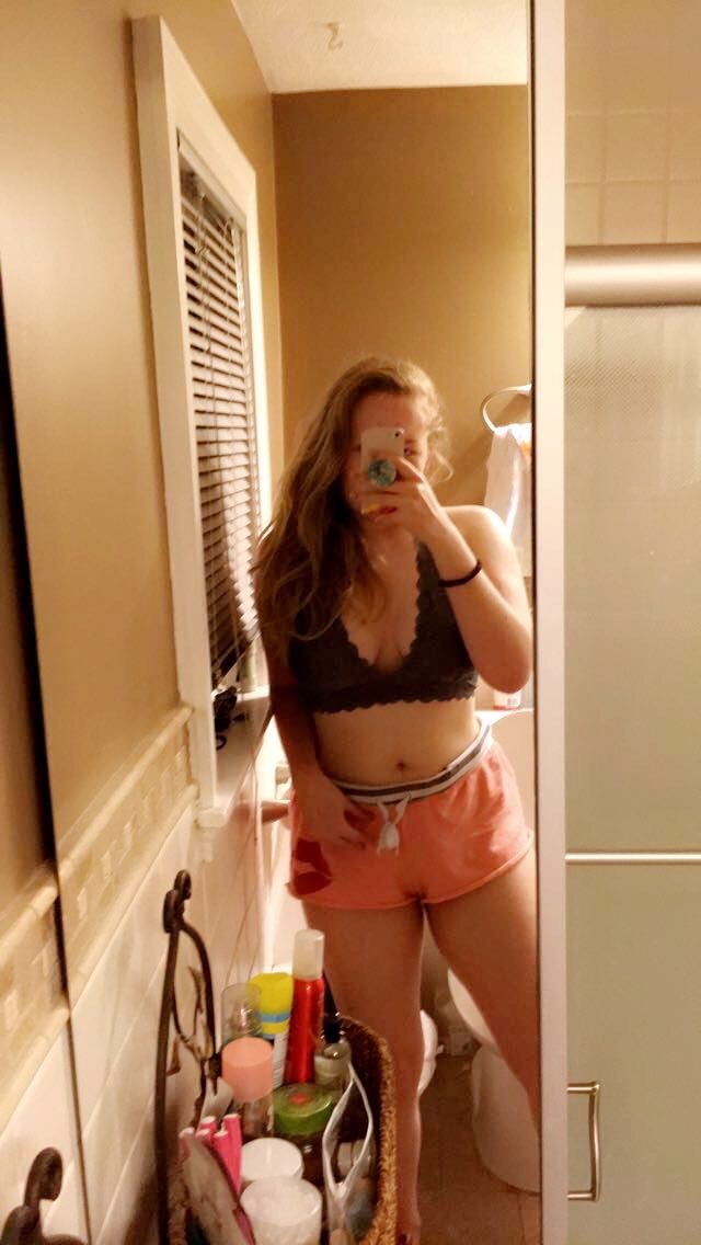 greeneyesandthiccthighs-deactiv:A lil throwback to the summer when it was warm af and u could walk around like this outside. And weren’t all stuck inside.OnlyFans