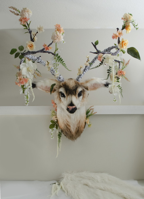 motleycrowmasks: The floral deer! A guardian spirit who embodies the life and growth of the forest. 