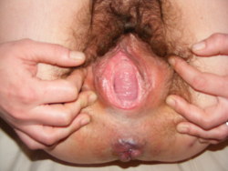 hairywomenrock:  meat hole