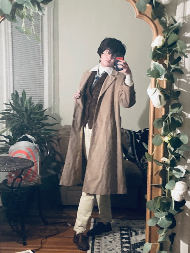 Updated my dazai cosplay for anime Boston this year, if you run into me say hello!