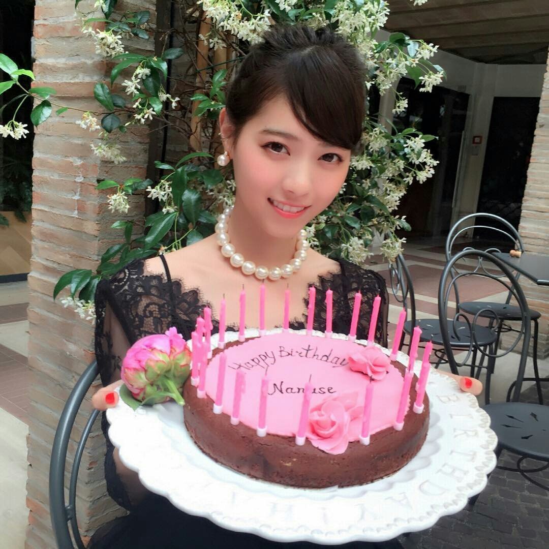 turkeywen:  西野七瀬とケーキ   お誕生日おめでとう !!