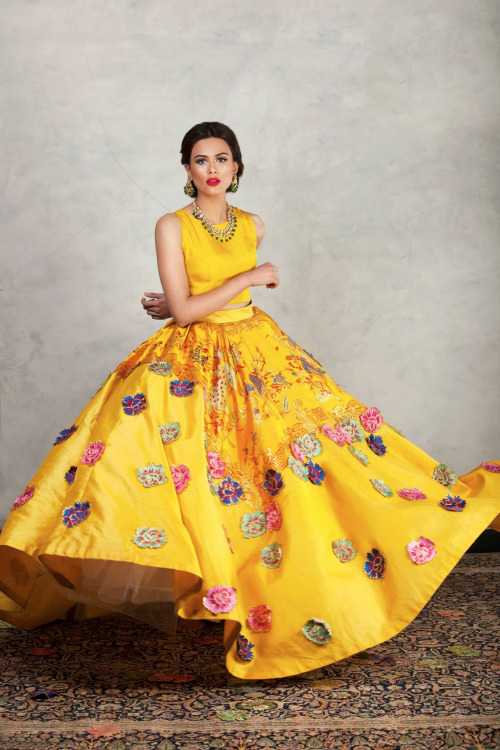 pakistanifashionedits:Laila Ali Khan for Naila Tarar 
