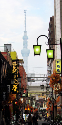 japanlove:  Tokyo Skytree from Asakusa by sjrankin on Flickr.