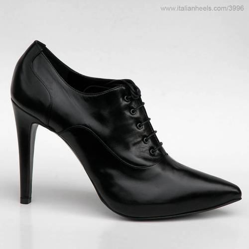 Black leather 4inch high heels english laced shoes. www.Italianheels.com/3996 #highheels #heels #ita