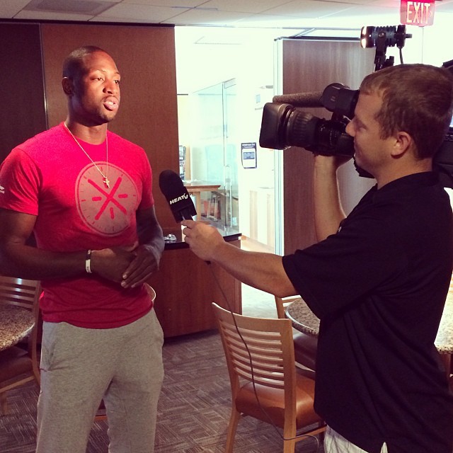instanba:  @dwyanewade spent a moment with HEATv after this morning’s ring sizing