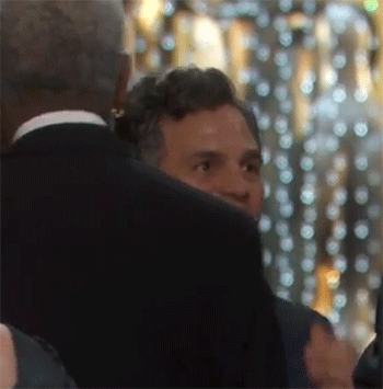 betahoodie:ee-1101:And the award for cutest actor goes to…@markruffalo@cherokee-letters omfgggggg I 