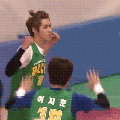 chinesedragonwuyifan:  Mr.Wu and his priceless faces