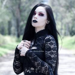 reereephillips: My next DIY video, which is a Gothmas DIY, will be up in a few days. I also feel terrible that my ‘Goth in Spring’ 10 Outfit lookbook got corrupted, but I will instead make a part 2 to my Goth In Summer lookbook. It’s been hot as