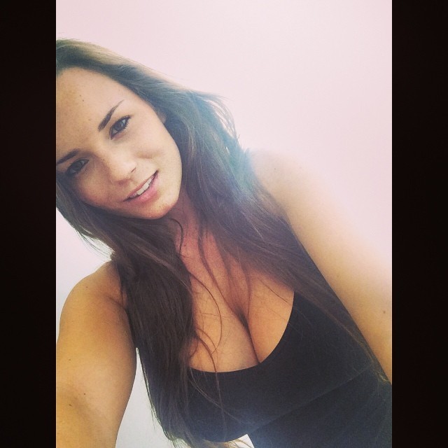 biggersalwaysbetter:     Size matters!! Follow us below for big boobs, big butts,