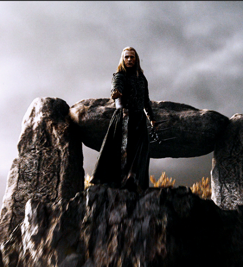We Don't Talk Enough About How Sauron Kept His Hand Reached Out To Her For So Long After She Fell Like.