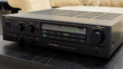 Nakamichi SR-3 Stereo Receiver by iamthejeff