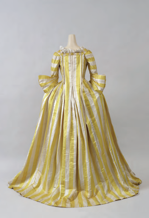 fripperiesandfobs:Robe à la française ca. 1750From Cora Ginsburg