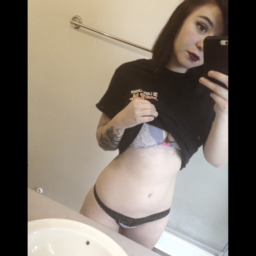 sexualsouls:  Lost another 5 pounds! Now porn pictures