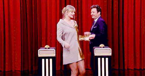 awkwardtaylorswiftdancing: VOTE