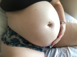 swollenbellygirl:  Full but not stuffed - there’s definitely