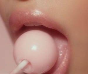 tooyoungtogotojail:  my body’s sweet like sugar venom
