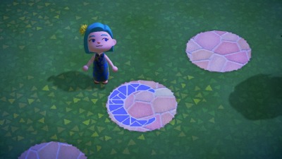 silver-tongues-blog:island-musings:Codes for my moon and paw print mosaics that were