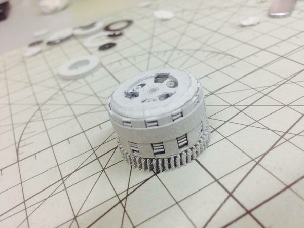 highlandvalley:  鳴瀧／紙細工さんはTwitterを使っています: “以前ツイートした、ティッシュ箱で作ったエンジン部品。