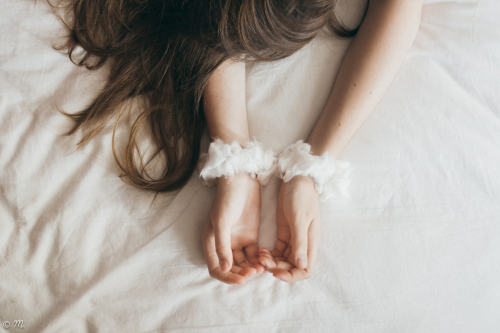 magic-spelldust:   	Prisoner of a cotton sleep III by Manon Vacher
