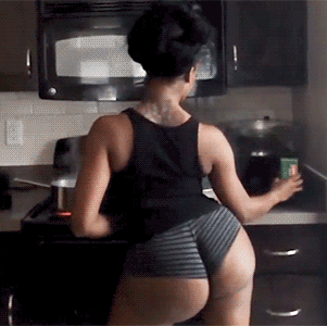 cobane843:  nicknamenyquil:  queenevea:  Damn cooking and dancing?! U know whatever