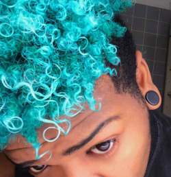 xflowerprincex:godofcum:Colored Hair for
