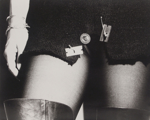 last-picture-show:Christopher Makos, Debbie Harry, 1977Blondie Atomic (Official Video)