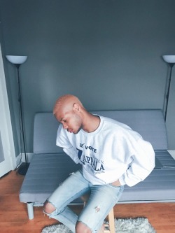 ohthentic:  blackfashion:  ROSÉ GOLD.  Instagram: @seanmarion Tumblr: @ohdamnseanmarion  Oh