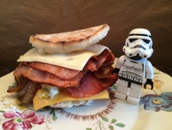 diary-of-a-stormtrooper:  Breakfast sandwich good enough to be served at Dex’s diner.  Nomtrooper.  |-o-| 