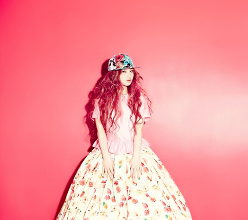 zionqt:Lee Hi for Vogue Girl ♥