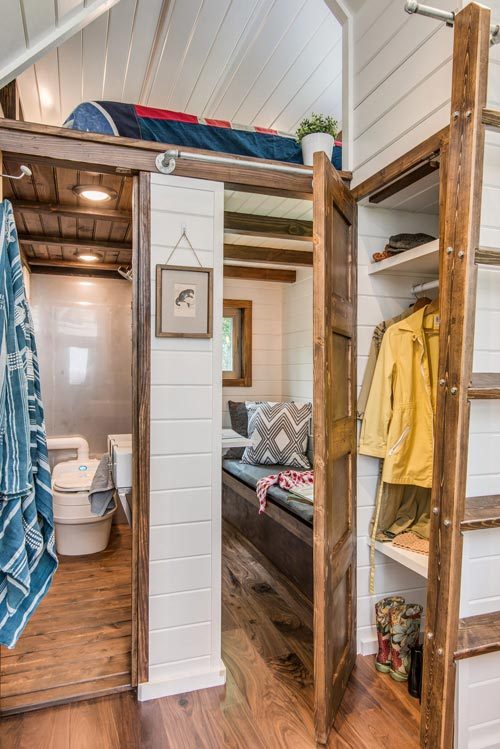 dreamhousetogo:  The Cedar Mountain by New Frontier Tiny Homes