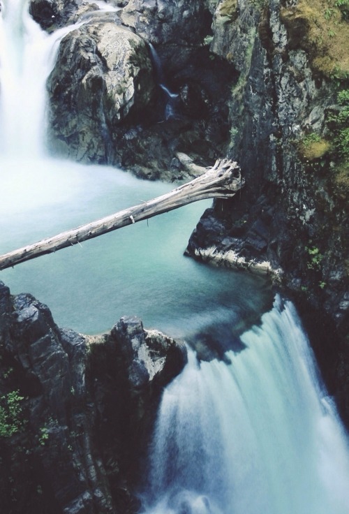 0rient-express:Little Qualicum Falls [16:9] | by Tyler Forest-Hauser.