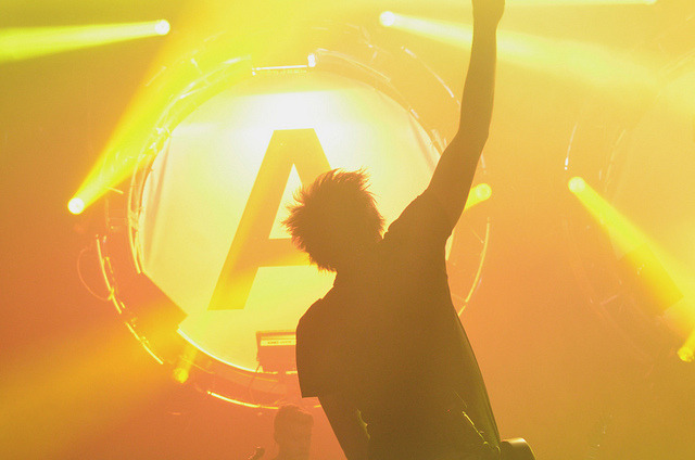 ineedtofindmywaybacktothestart:  All Time Low by jbaileyphoto on Flickr. 