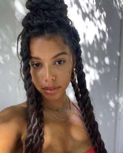 ynotme669:afrodesiacworldwide:Queens 👑 🙏🏾