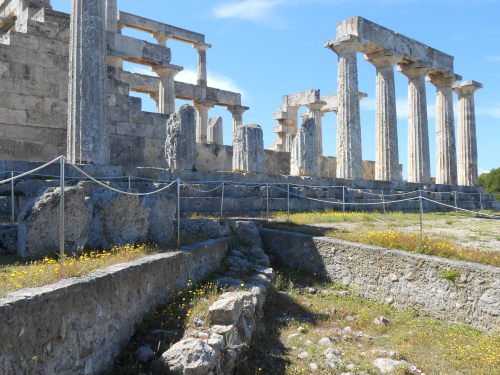 hobbit: Temple of Aphaia - Aegina, Greece