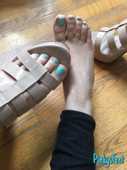 pinkysfeet:  Can’t get enough.