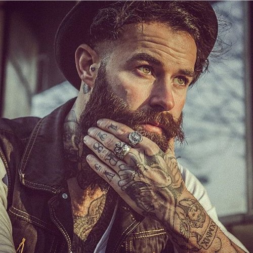 apothecary87:  @volstead_uk keeping @shaun_garvey looking cool, while we supplied the Beard Oil to maintain that beard. Great working with @volstead_uk on this, check them out.   www.apothecary87.co.uk  #Apothecary87 #TheManClub Photo: @liamoakesphoto