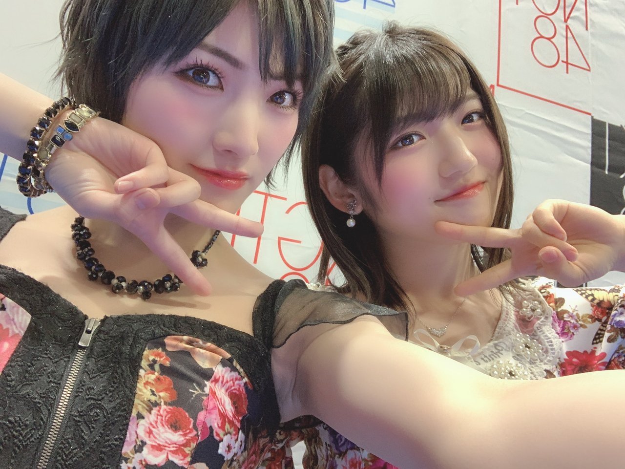 shinyuutriolove:  I love YuuNaa!! They’re so interesting to follow!!🤗 And their