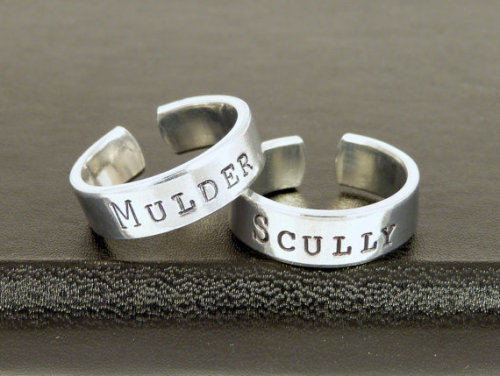 etsyifyourenasty: Scully &amp; Mulder BFF Rings