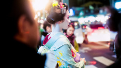 kuroyuki:  geisha＠Kyoto by dalobeee on