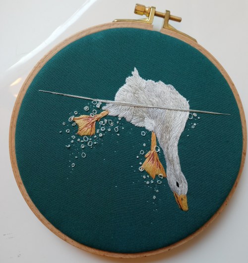 embroiderycrafts:Diving by bluehydrangea