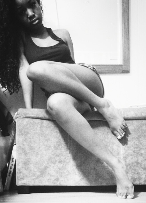 rate-my-feet: illegallyher.tumblr.com/post/44395218396 Girl feet fan seriesFollow:  &nbs
